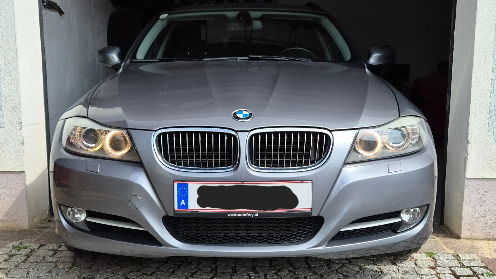 BMW 316 316d Touring Österreich-Paket Grau - 2