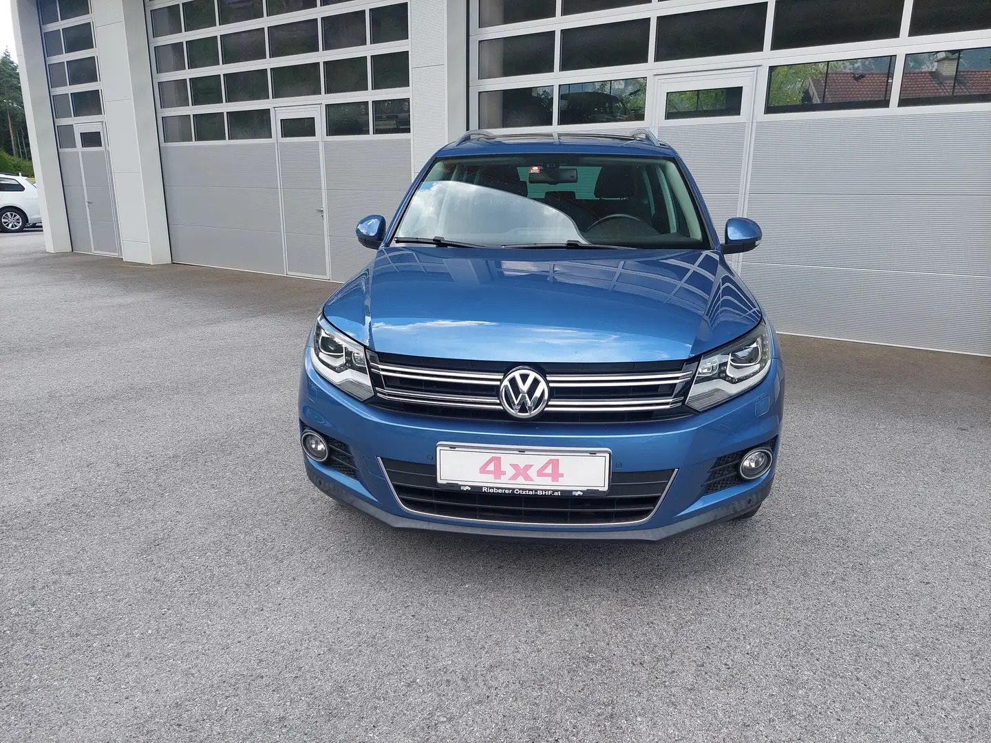 Volkswagen Tiguan Sport & Style 4motion DSG Blau - 2