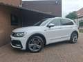 Volkswagen Tiguan 1.4 TSI 150PK DSG R-Line Carplay / Trekhaak / Led Wit - thumbnail 1