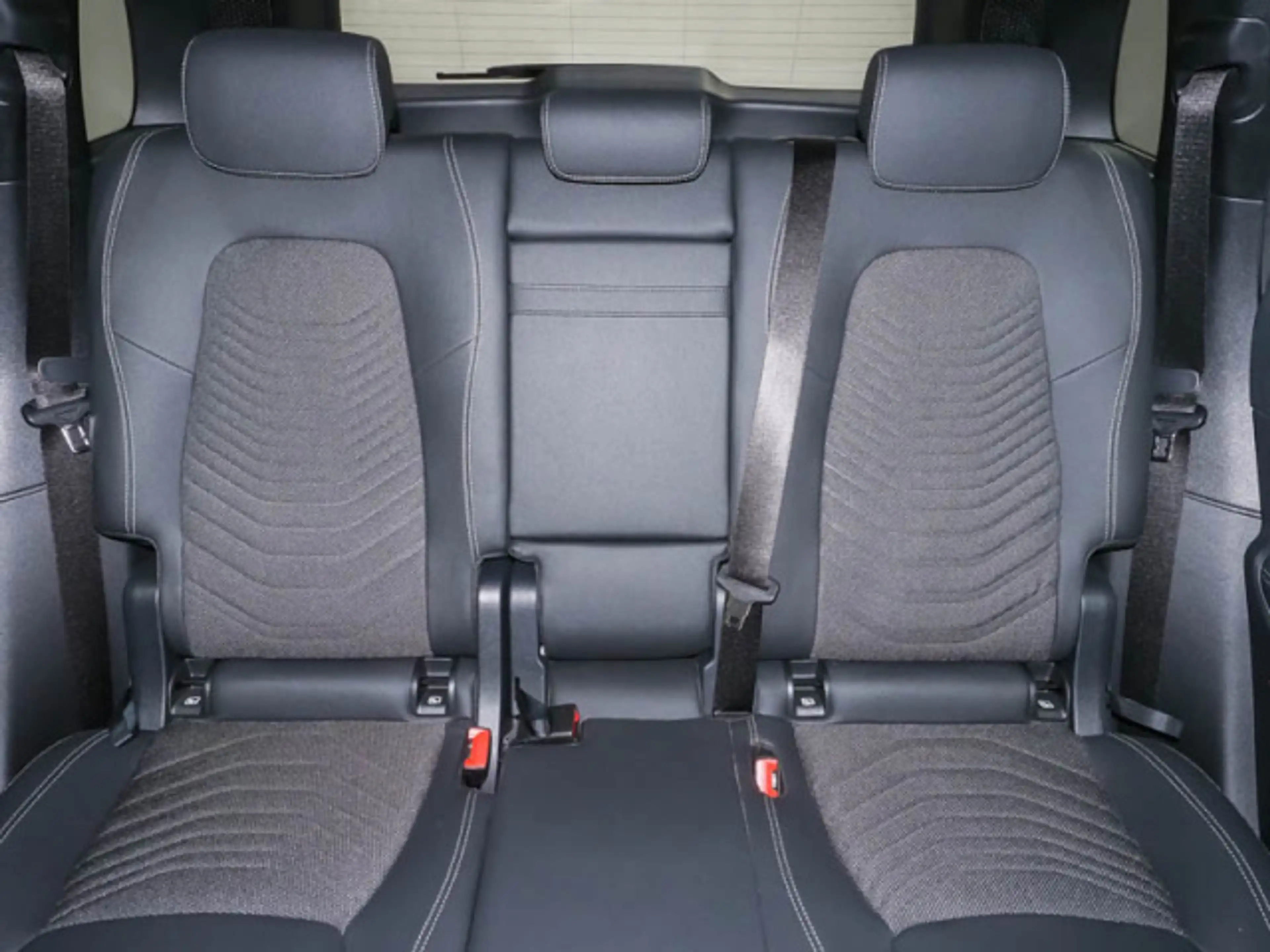 Mercedes-Benz EQB 300 EQB 300 4MATIC Progressive DISTRONIC+AHK+KAMERA — photo 11