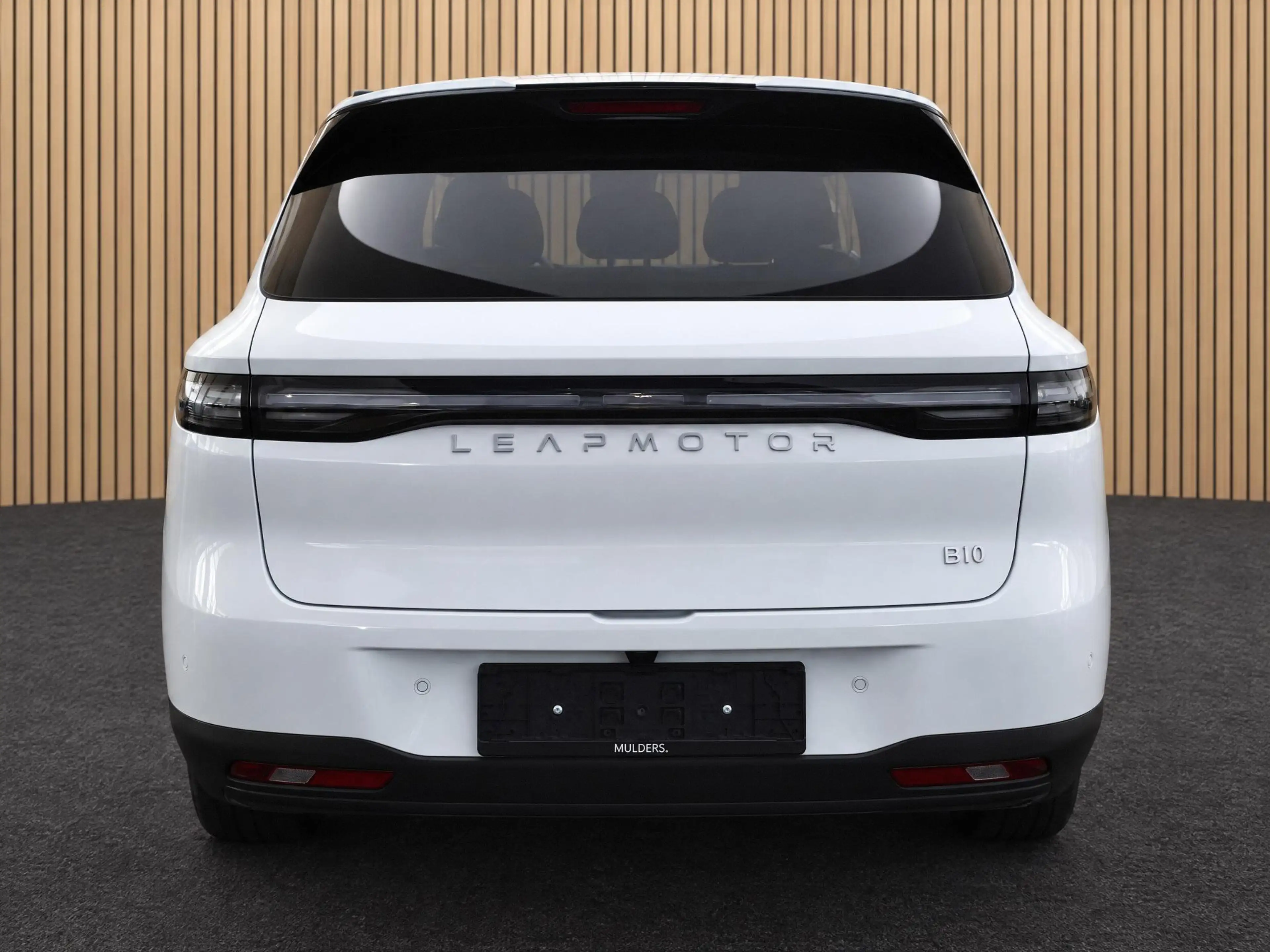 Leapmotor B10 Design ProMax 67.1 kWh FULL OPTIONS — photo 4