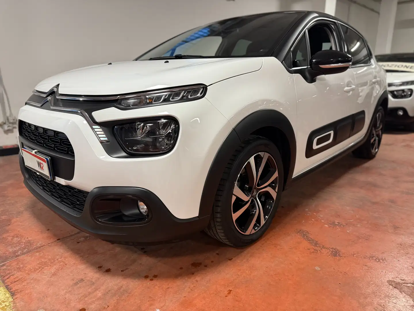 Citroen C3 C3 III  1.2 puretech Shine s Bianco - 1
