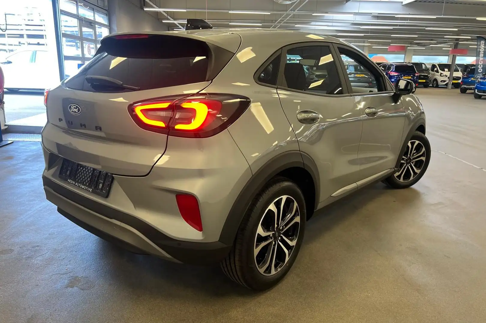 Ford Puma 1.0 EcoBoost Hybrid Titanium | €5.000,- voordeel | Zilver - 2