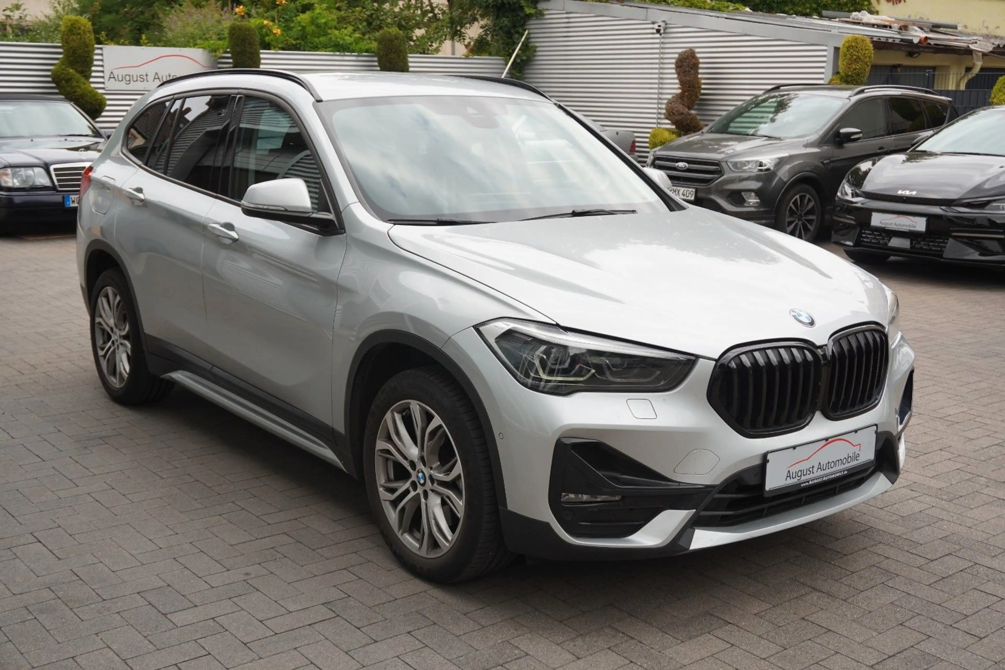 BMW X1 xDrive20d LCI Sport MY20 HUD NaviPro AHK Kam — photo 7