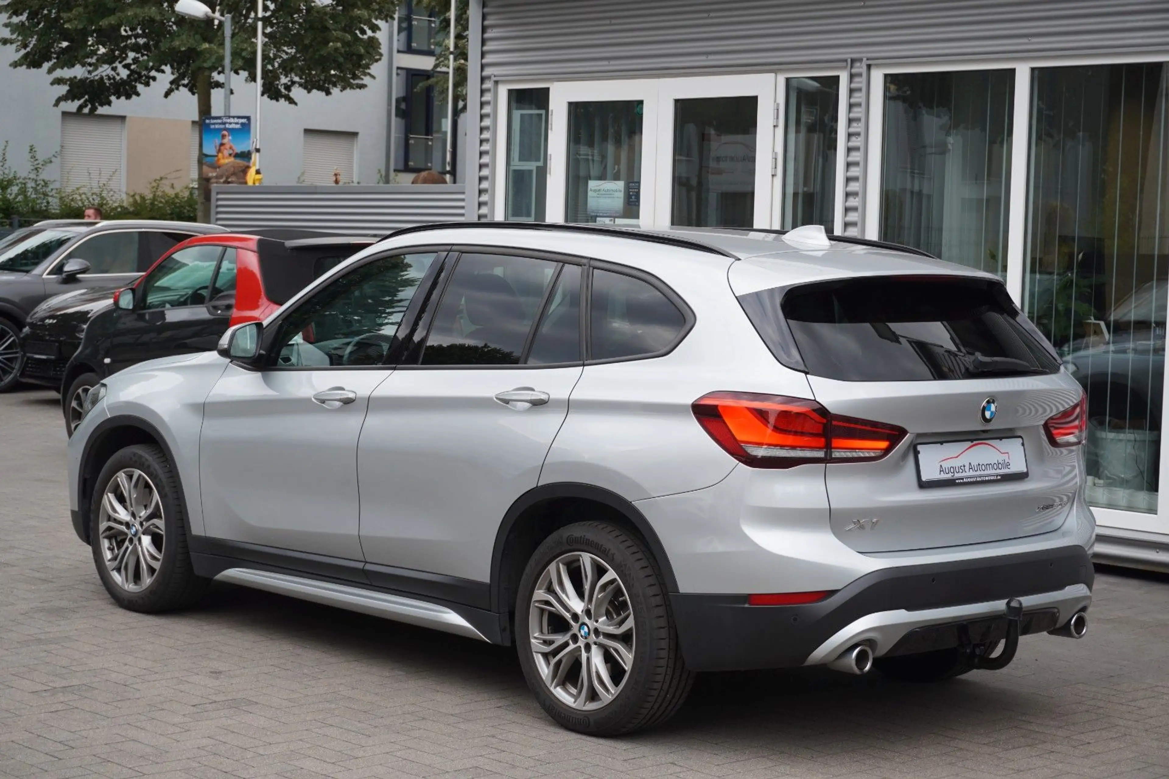 BMW X1 xDrive20d LCI Sport MY20 HUD NaviPro AHK Kam — photo 11