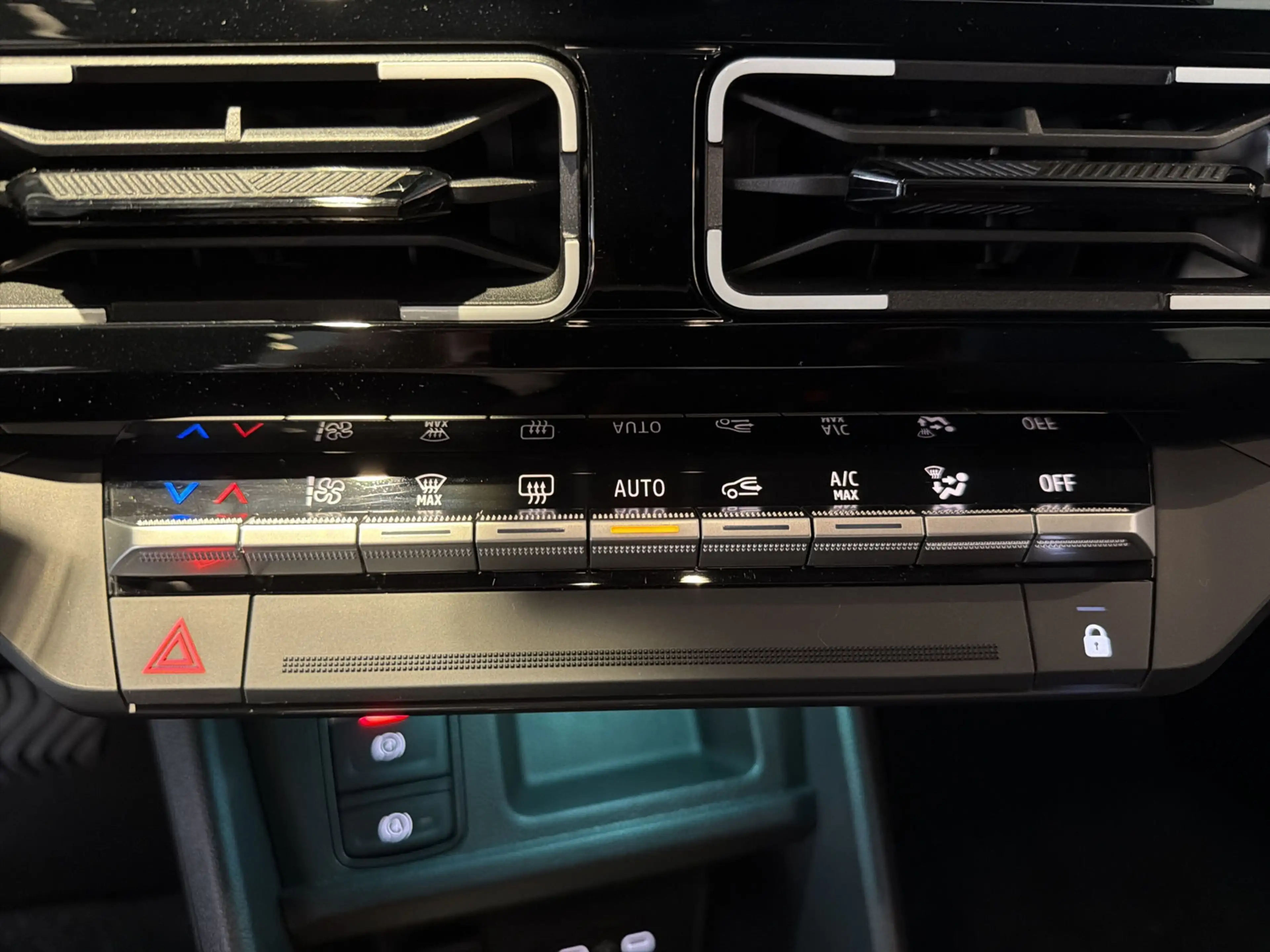 Renault 5 E-Tech 100% elec Techno 150 Comfort Range — photo 11