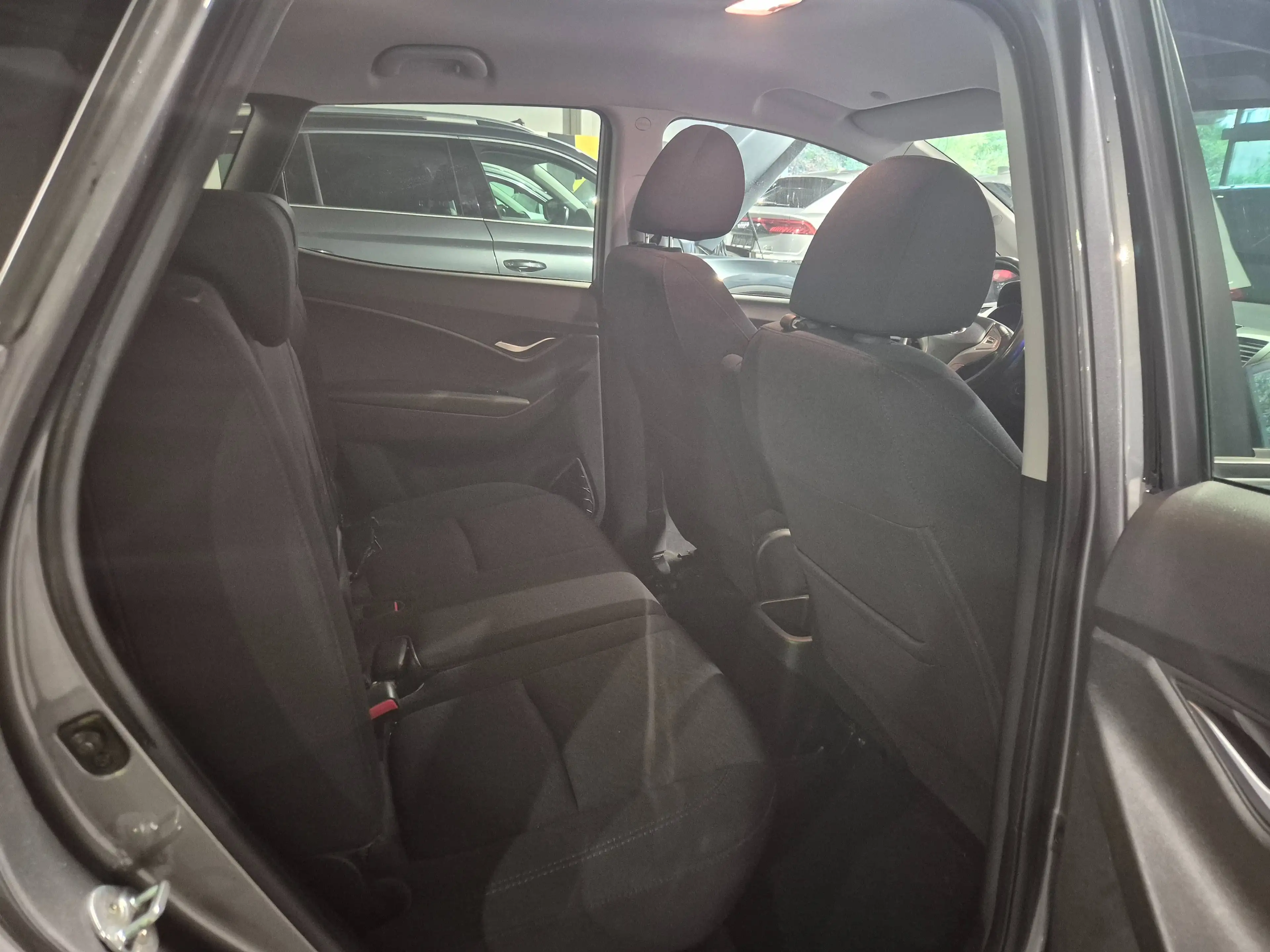 Hyundai iX20 iX20 1.4i Cool ISG — photo 11