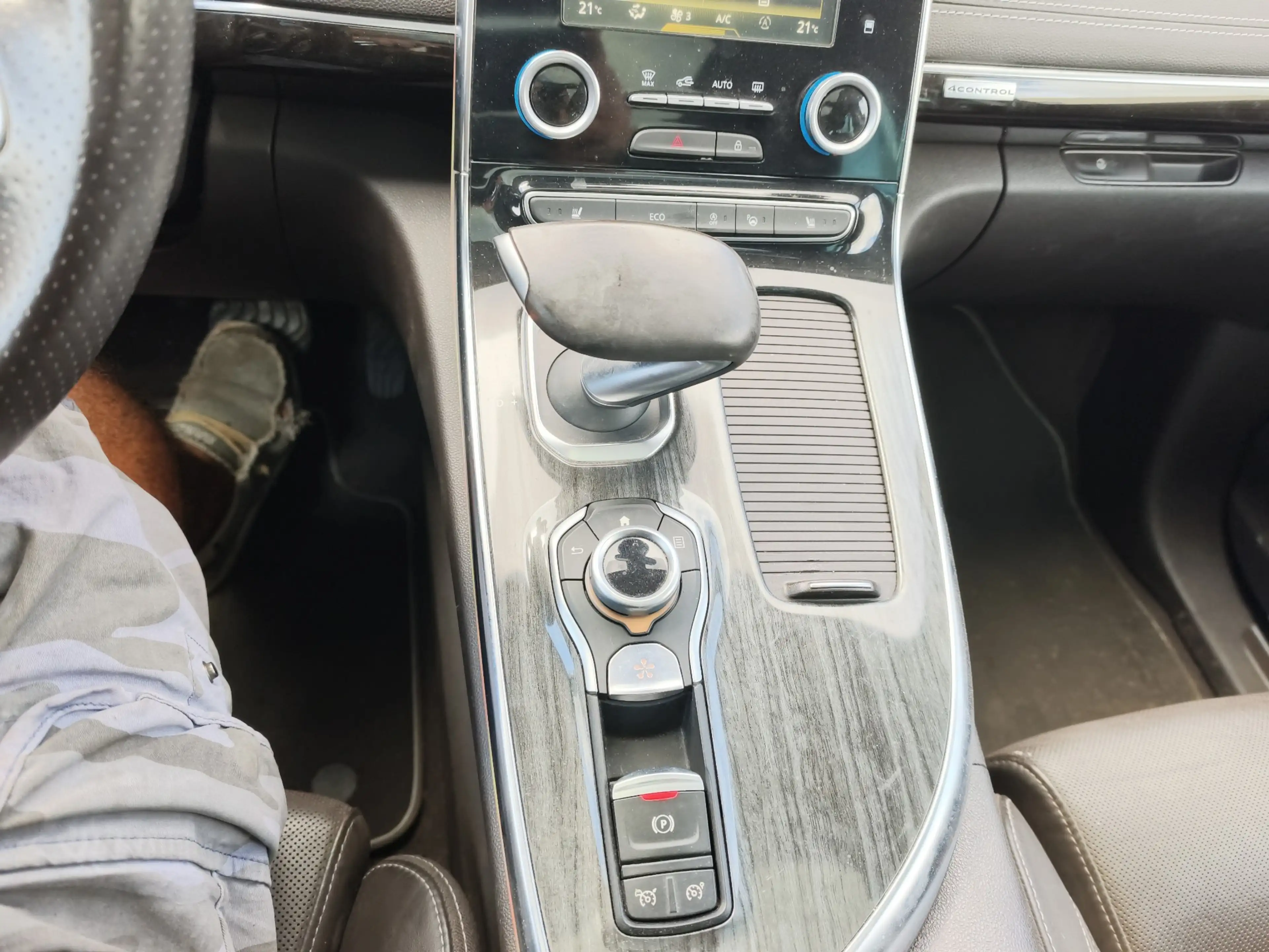 Renault Grand Espace INITIALE (MOD 2016) — photo 8