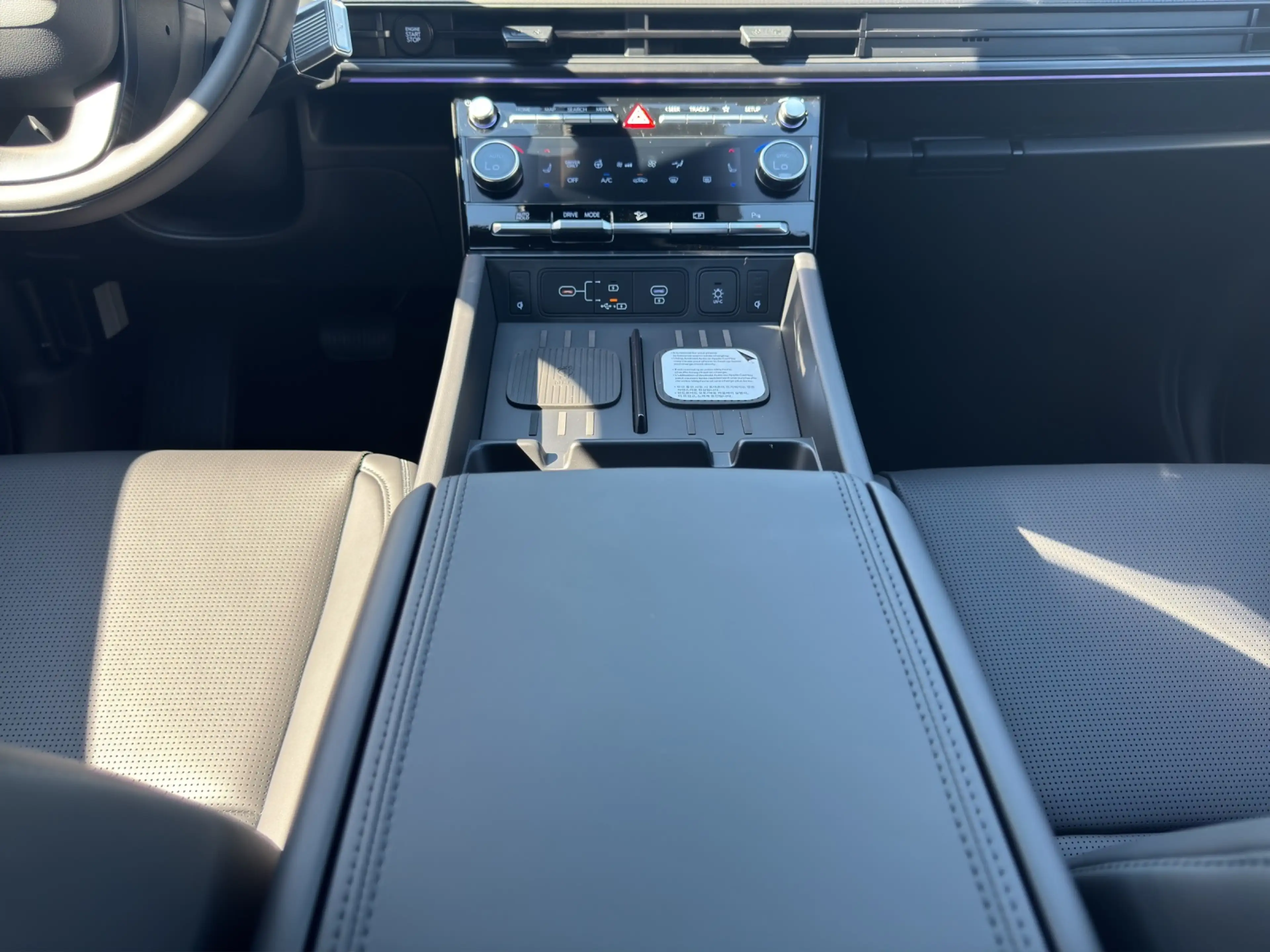 Hyundai SANTA FE Hybrid 1.6 T-GDi Blackline PANO/HEADUP/BOSE — photo 12