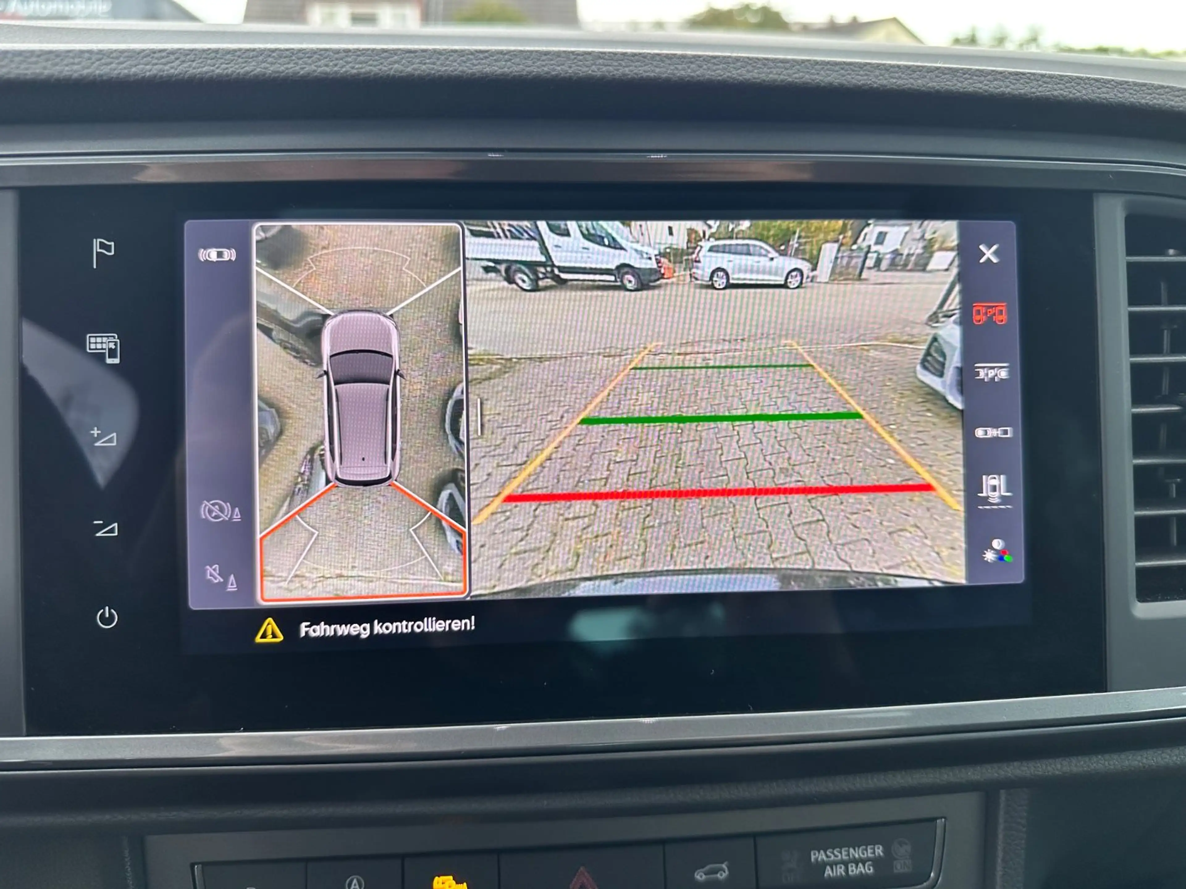 CUPRA Ateca VZ 4Drive Navi Pano T-Leder 360° ACC Beats — photo 23