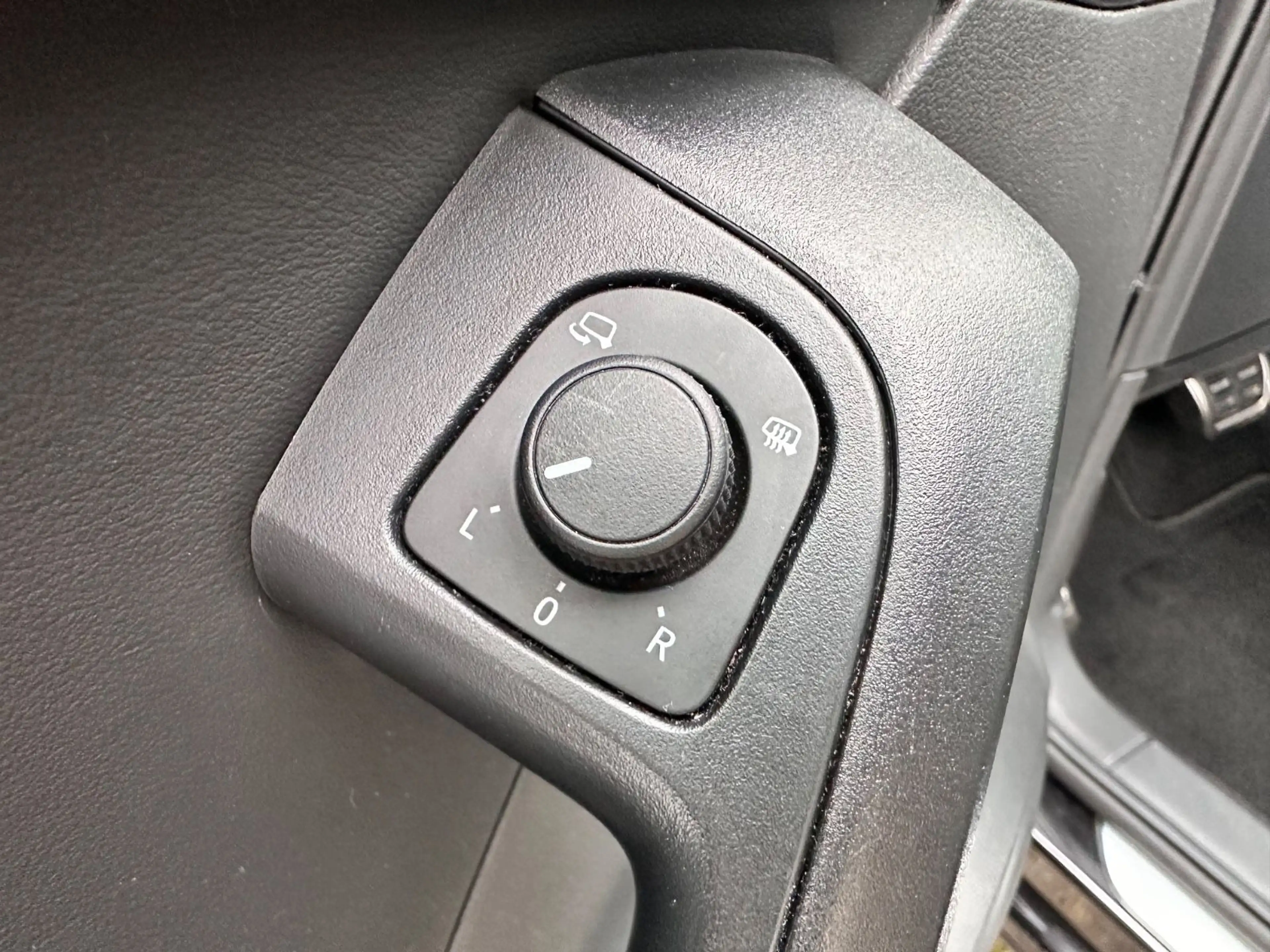 CUPRA Ateca VZ 4Drive Navi Pano T-Leder 360° ACC Beats — photo 9