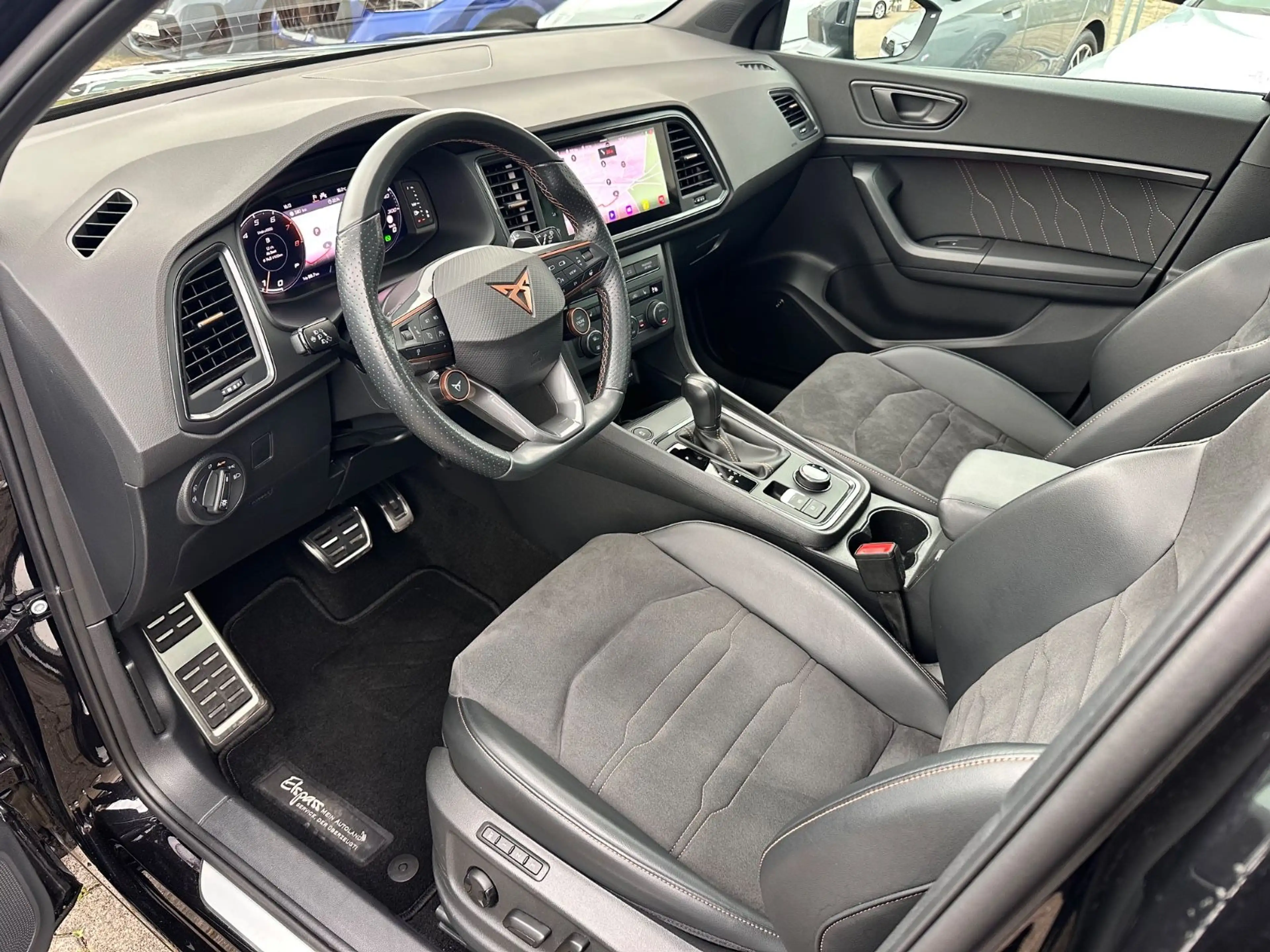 CUPRA Ateca VZ 4Drive Navi Pano T-Leder 360° ACC Beats — photo 7