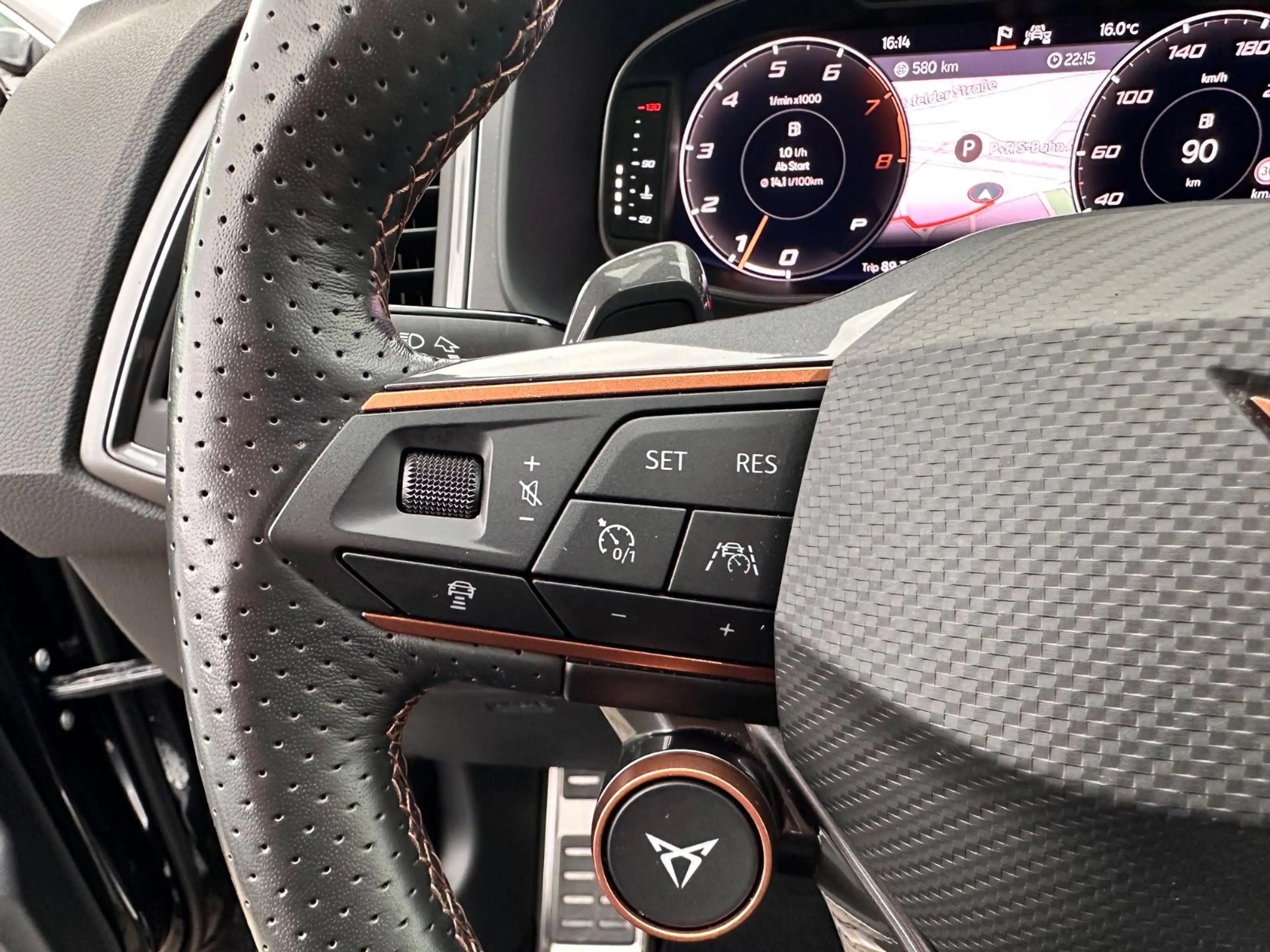 CUPRA Ateca VZ 4Drive Navi Pano T-Leder 360° ACC Beats — photo 17