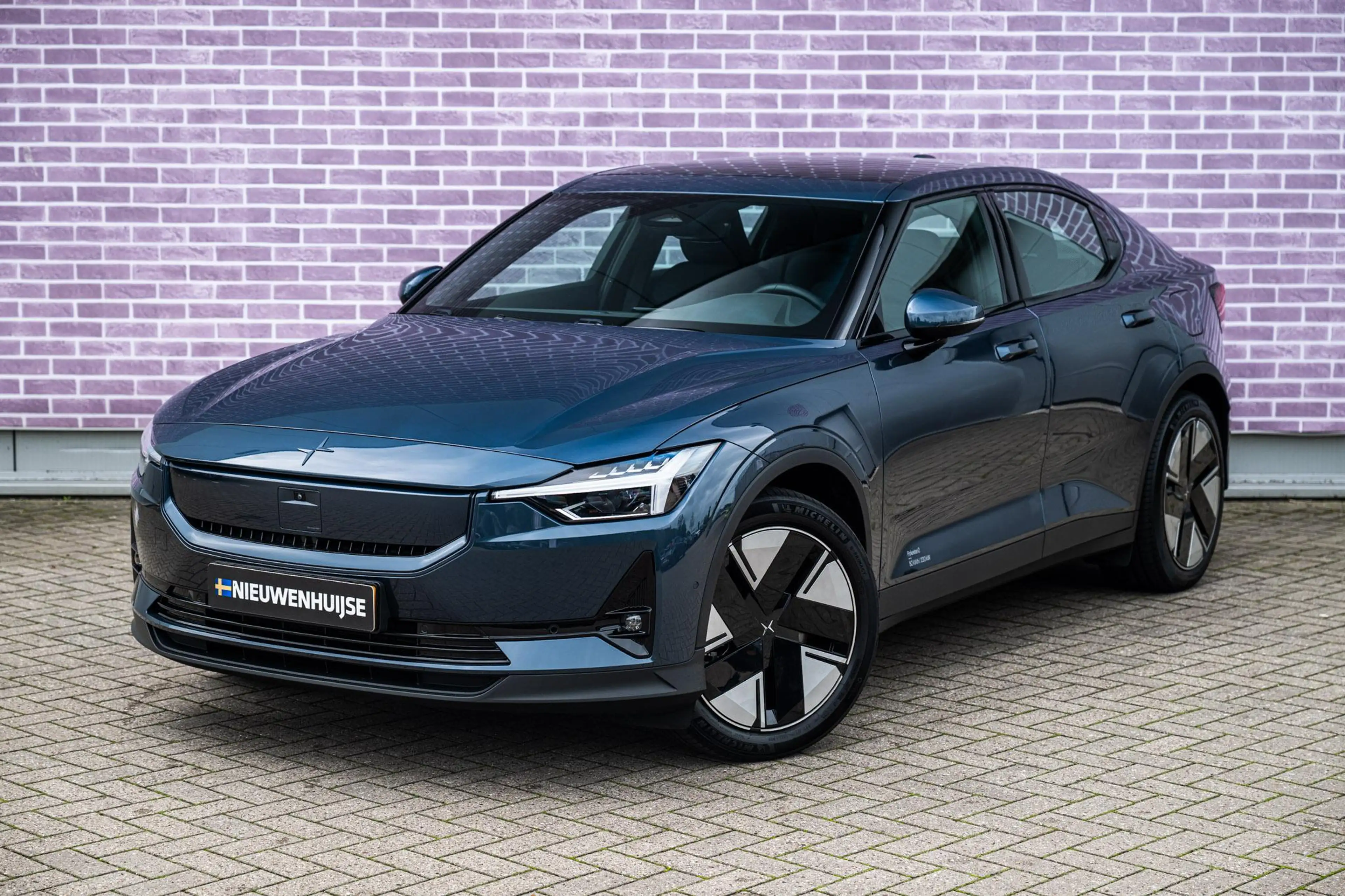 Polestar 2 Long Range Single Motor Plus 82 kWh — photo 15