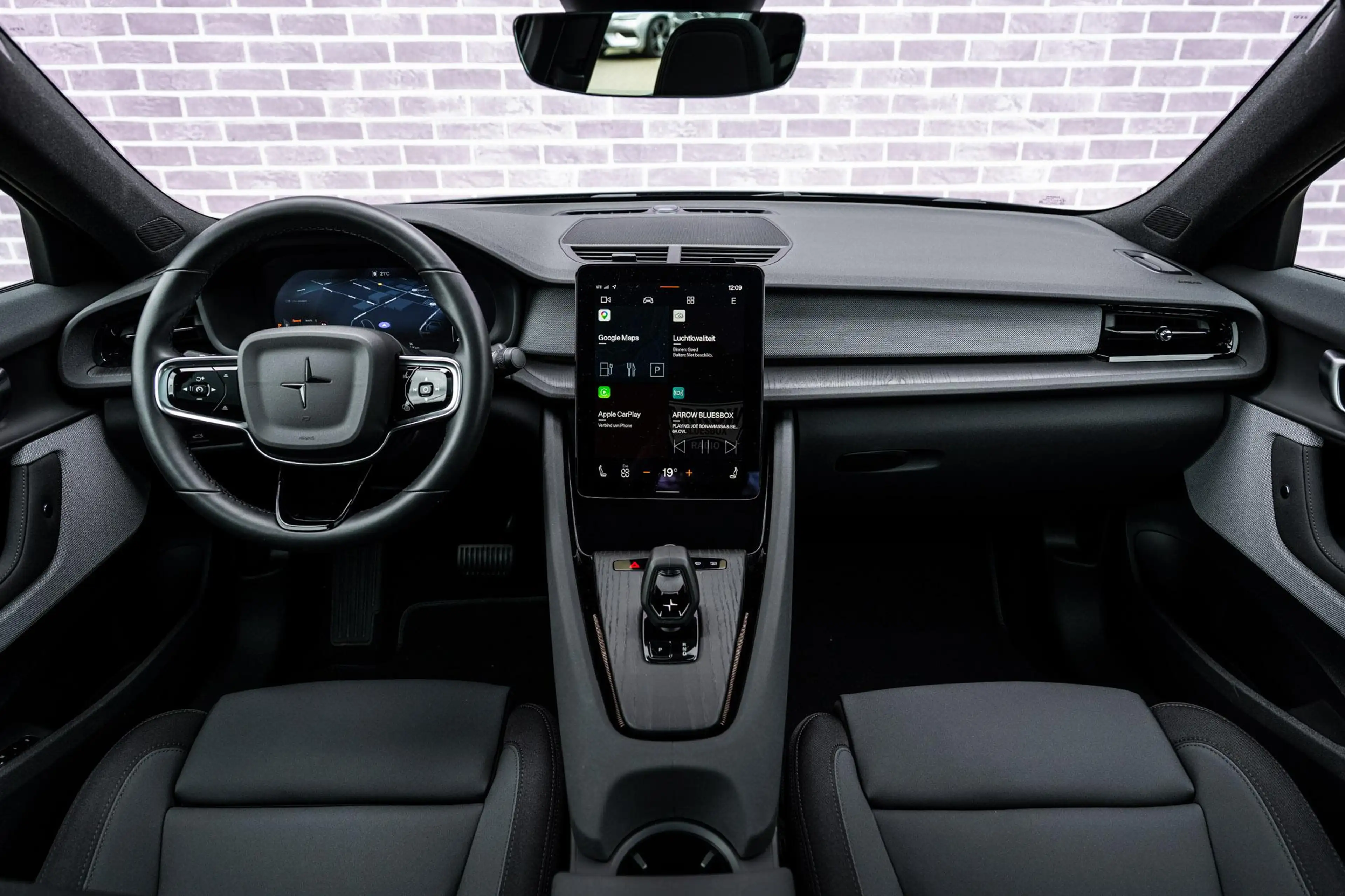 Polestar 2 Long Range Single Motor Plus 82 kWh — photo 5