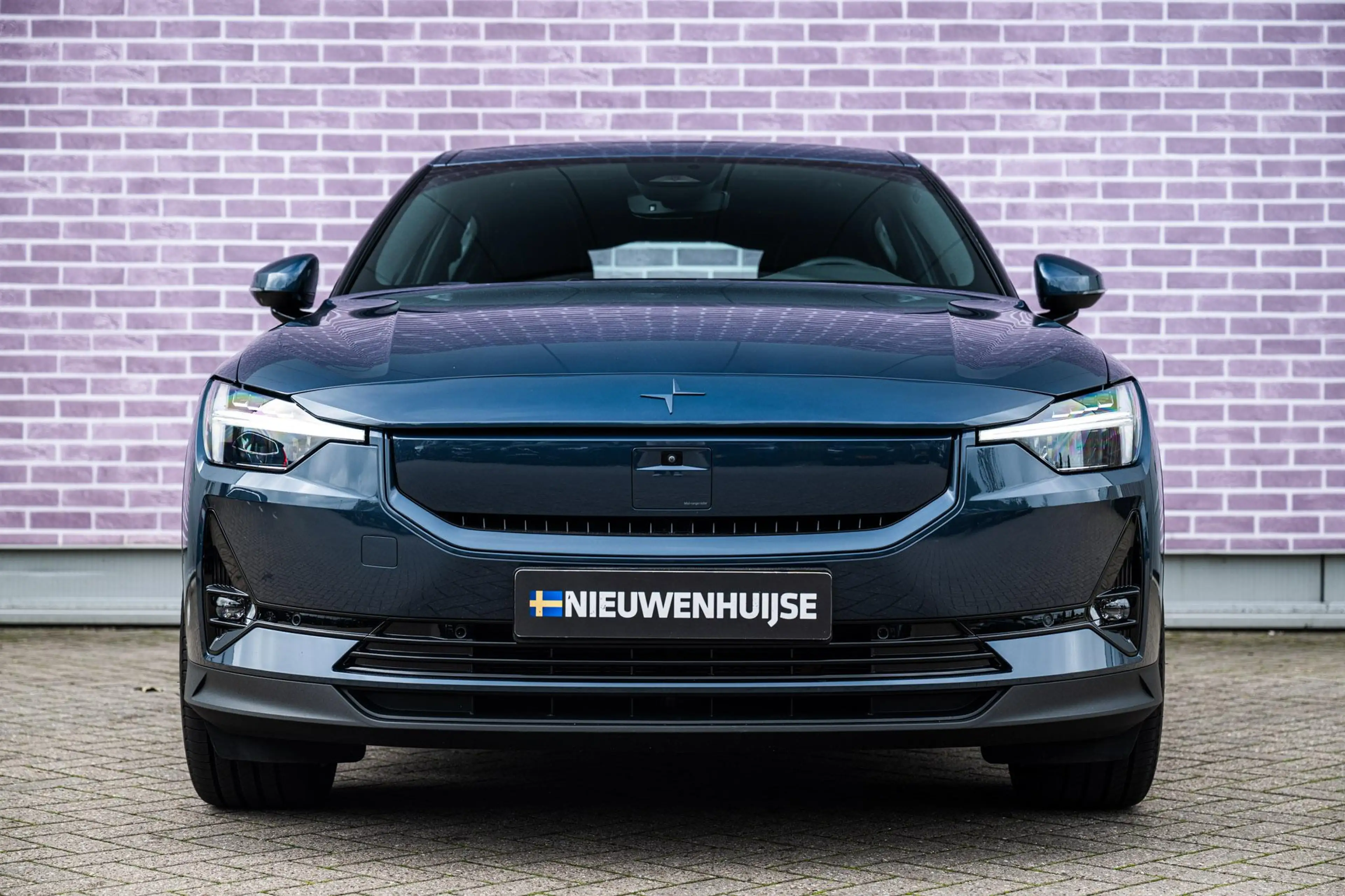Polestar 2 Long Range Single Motor Plus 82 kWh — photo 9