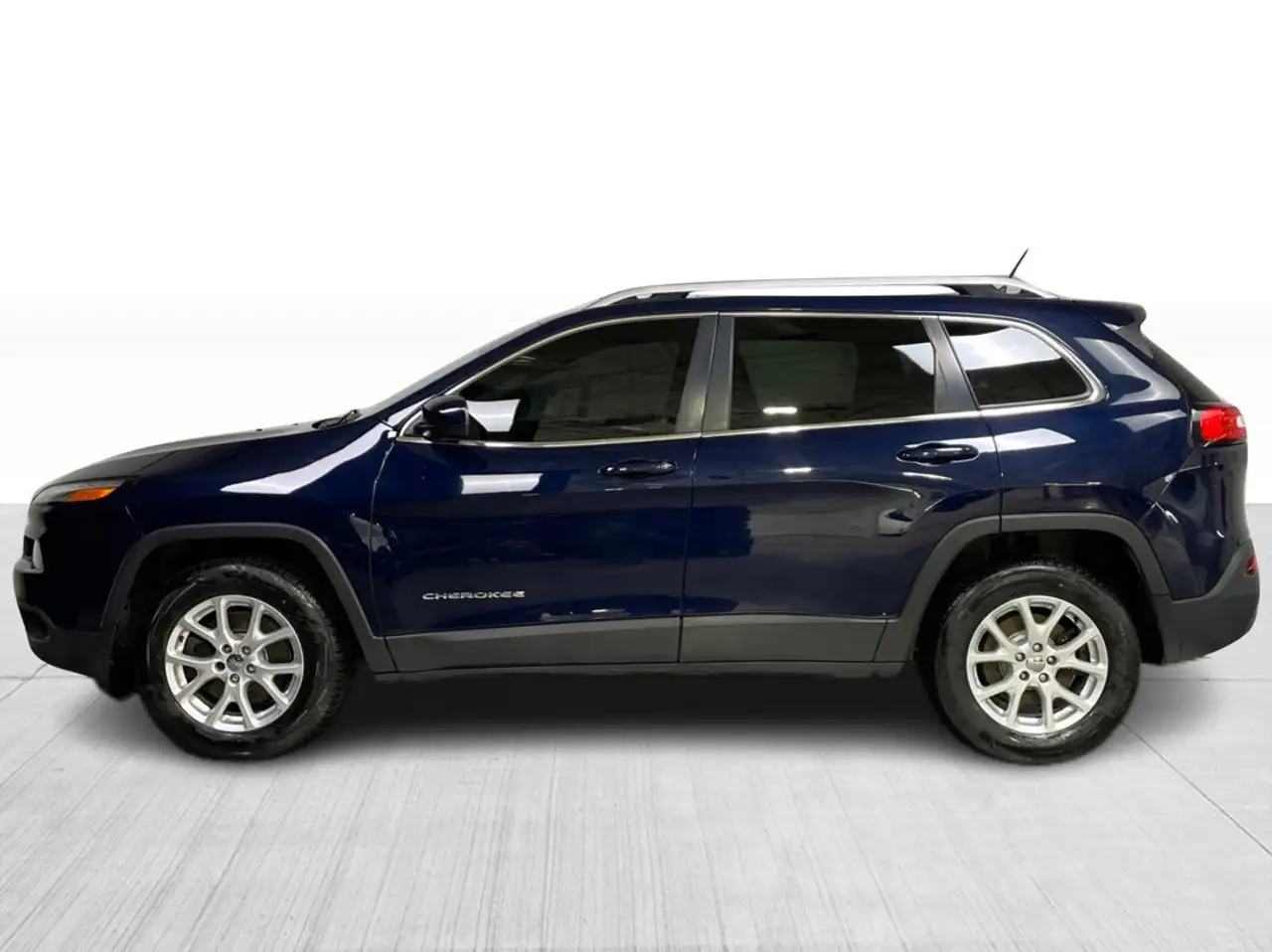 Jeep Cherokee снимка Jeep Cherokee
