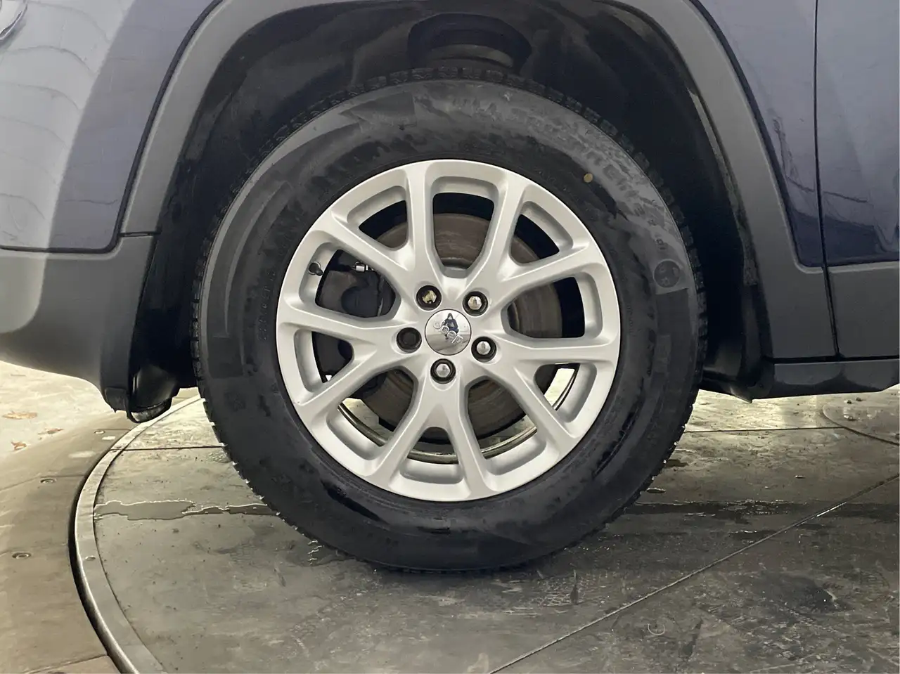 Jeep Cherokee снимка Jeep Cherokee