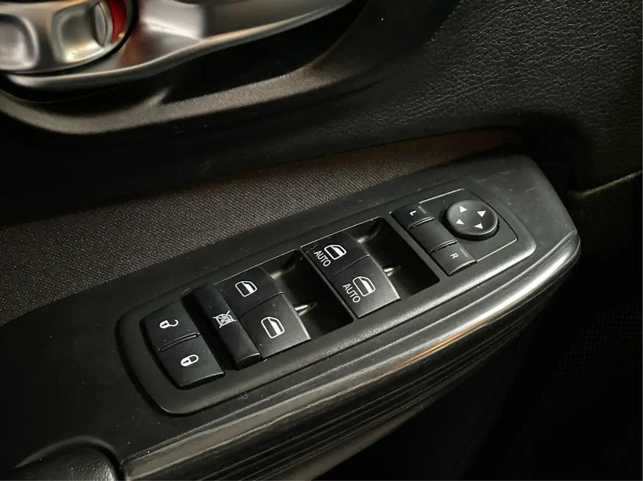 Jeep Cherokee снимка Jeep Cherokee