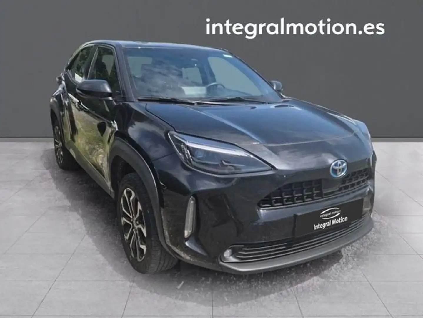 Toyota Yaris Cross 120H Active Tech Negro - 2