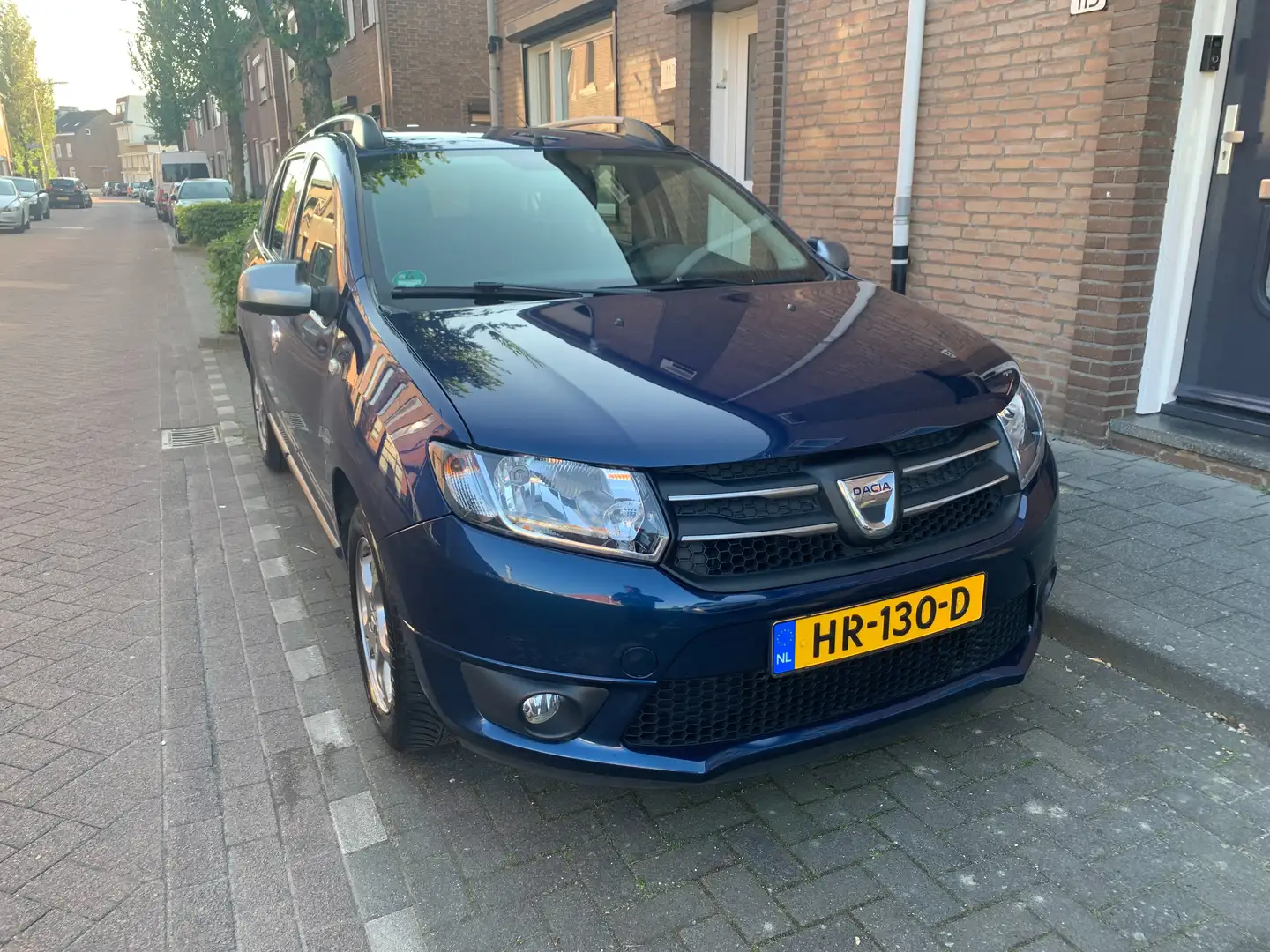 Dacia Logan Logan 0.9 TCe 10th Anniv. Bleu - 1