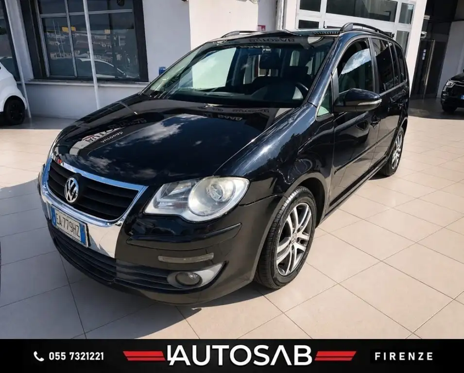Volkswagen Touran 2010 из Европы — купить под ключ