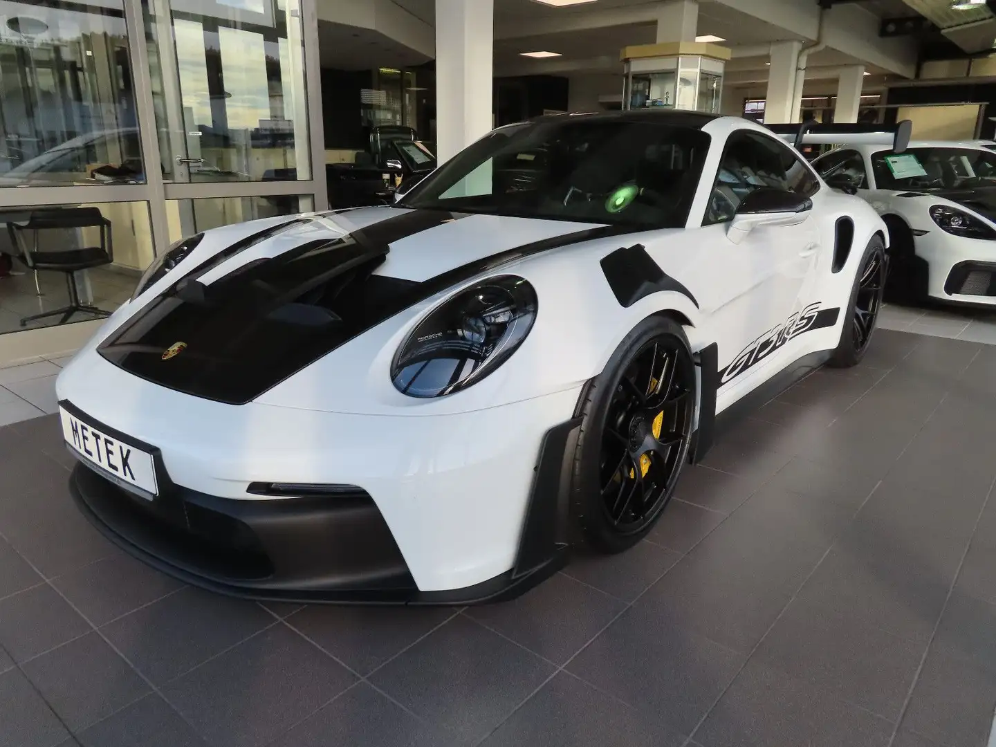 PORSCHE 911
