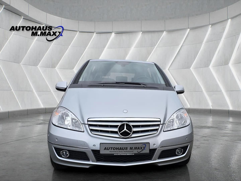 Mercedes-Benz A 200 Avantgarde*Navi*PDC*Leder*Sitzheizung — photo 3