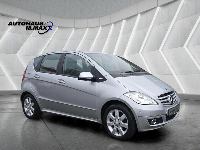 Mercedes-Benz A 200 Avantgarde*Navi*PDC*Leder*Sitzheizung — photo 10
