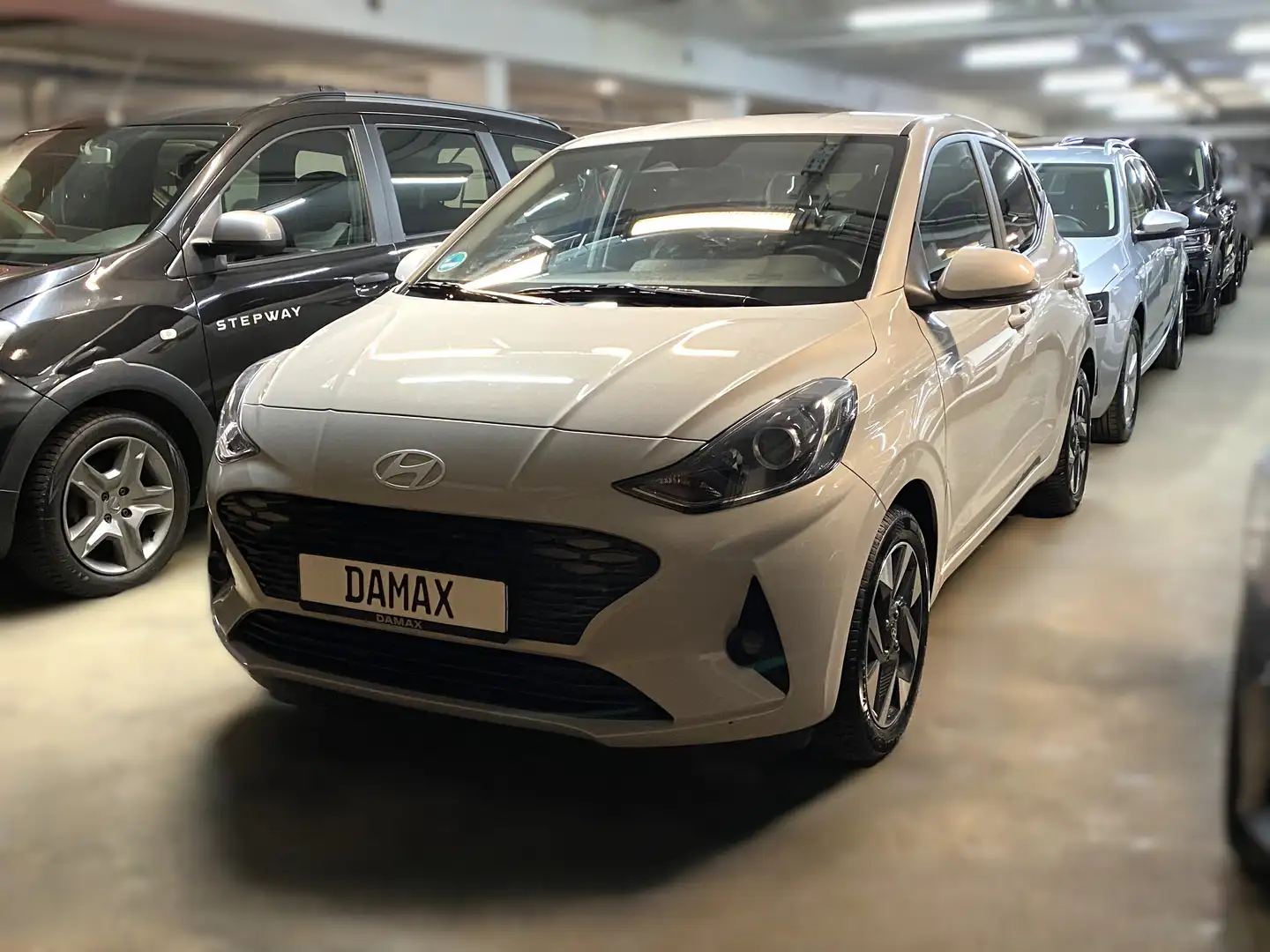 Hyundai i10 1.2 *Rückfahrkamera*Digitaltacho*Lenkradheizung Gris - 1
