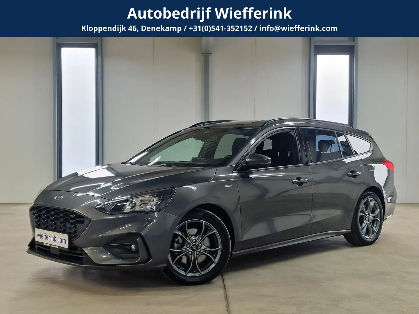 Ford Focus Wagon 1.5 EcoBoost 150 pk ST Line Automaat | Winte Grijs - 1