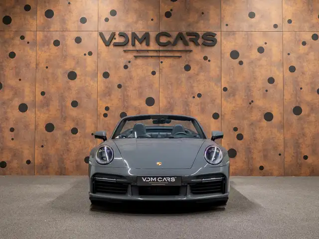 Porsche 992 view 8