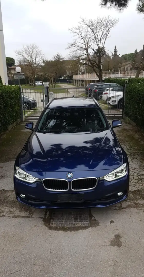 BMW 318 318d Touring Business Advantage auto Blu/Azzurro - 1