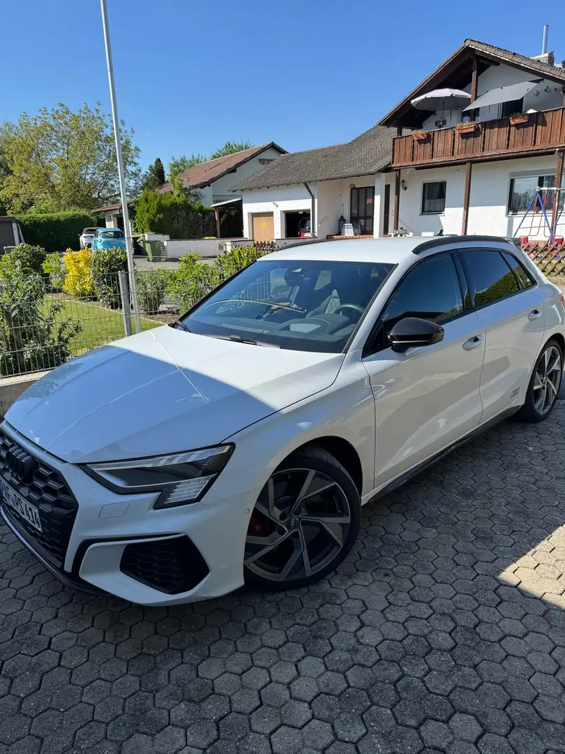 Audi S3 2.0 TFSI quattro HUD,Carbon Spoiler uvm. Weiß - 1
