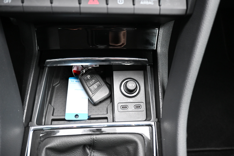 Skoda Karoq 1.0 TSI Business Edition trekhaak — photo 29