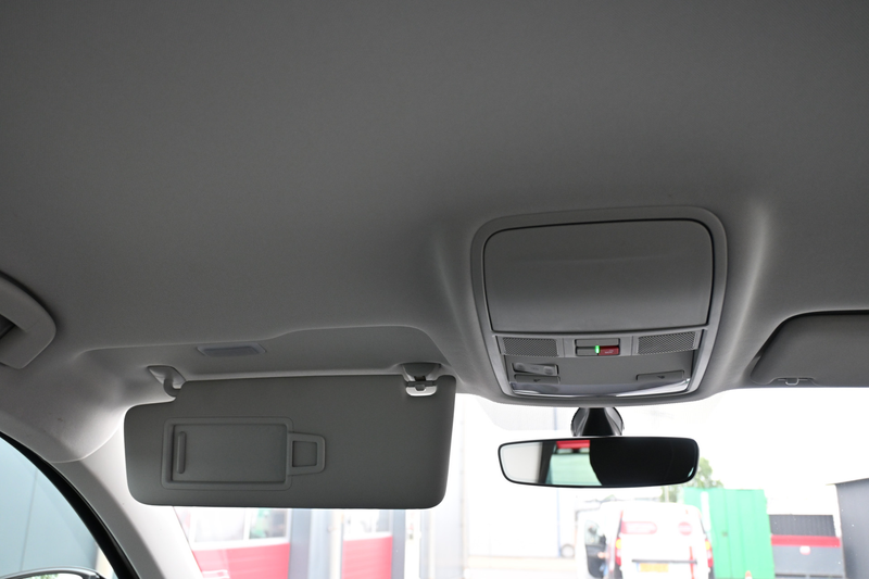 Skoda Karoq 1.0 TSI Business Edition trekhaak — photo 31