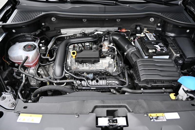 Skoda Karoq 1.0 TSI Business Edition trekhaak — photo 50