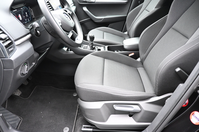 Skoda Karoq 1.0 TSI Business Edition trekhaak — photo 37