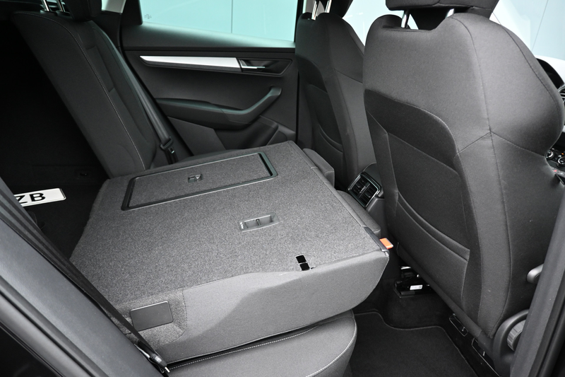 Skoda Karoq 1.0 TSI Business Edition trekhaak — photo 26
