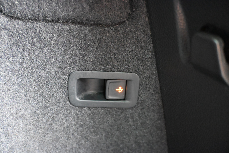 Skoda Karoq 1.0 TSI Business Edition trekhaak — photo 33