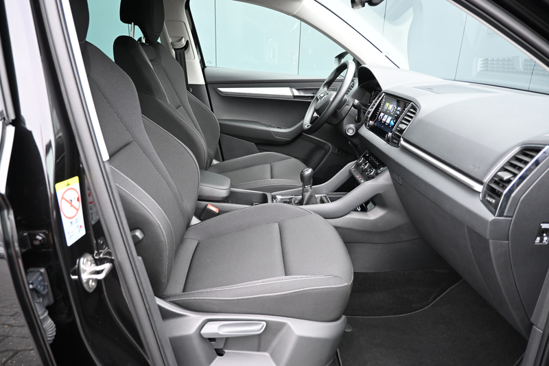 Skoda Karoq 1.0 TSI Business Edition trekhaak — photo 11