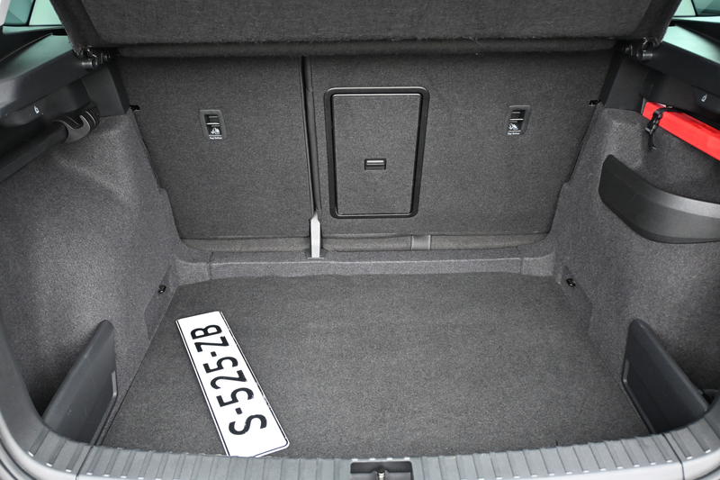 Skoda Karoq 1.0 TSI Business Edition trekhaak — photo 32