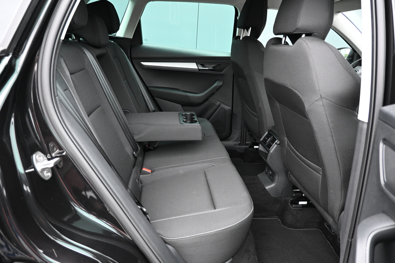 Skoda Karoq 1.0 TSI Business Edition trekhaak — photo 24