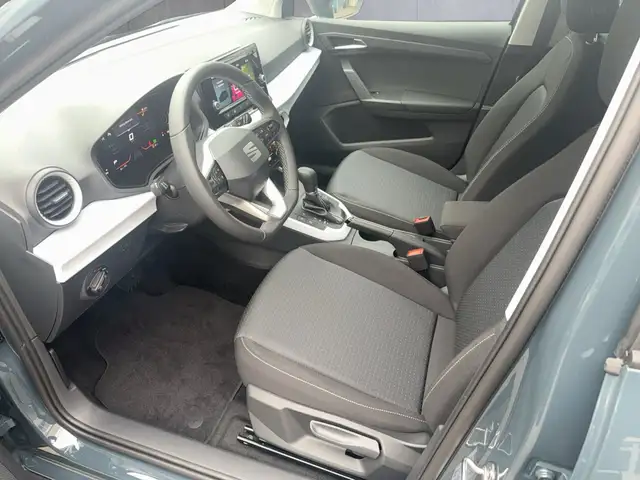 Seat Arona view 8