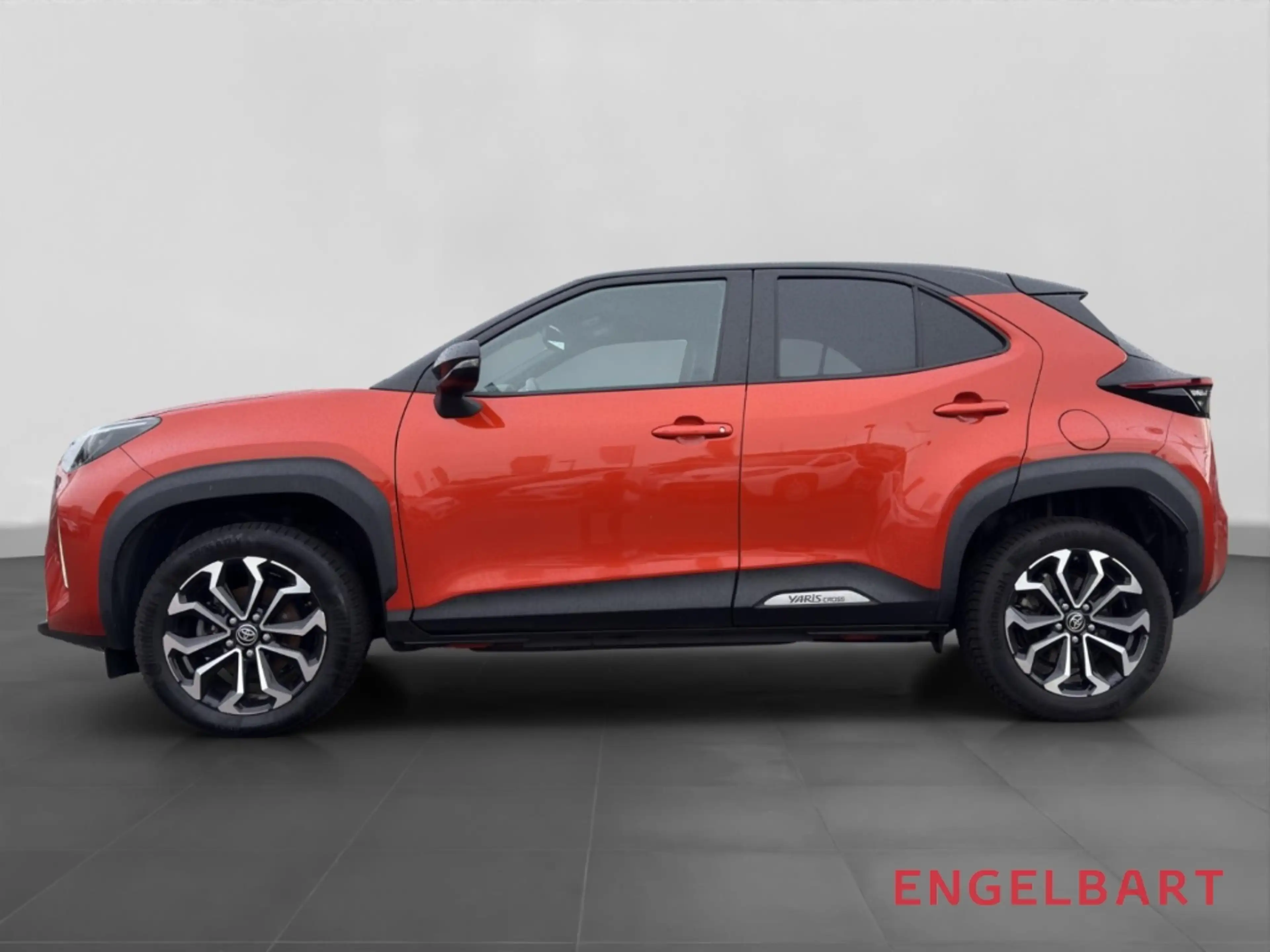 Toyota Yaris Cross Hybrid Spicy Edition Navi 360 Kamera LED Apple Car — photo 2