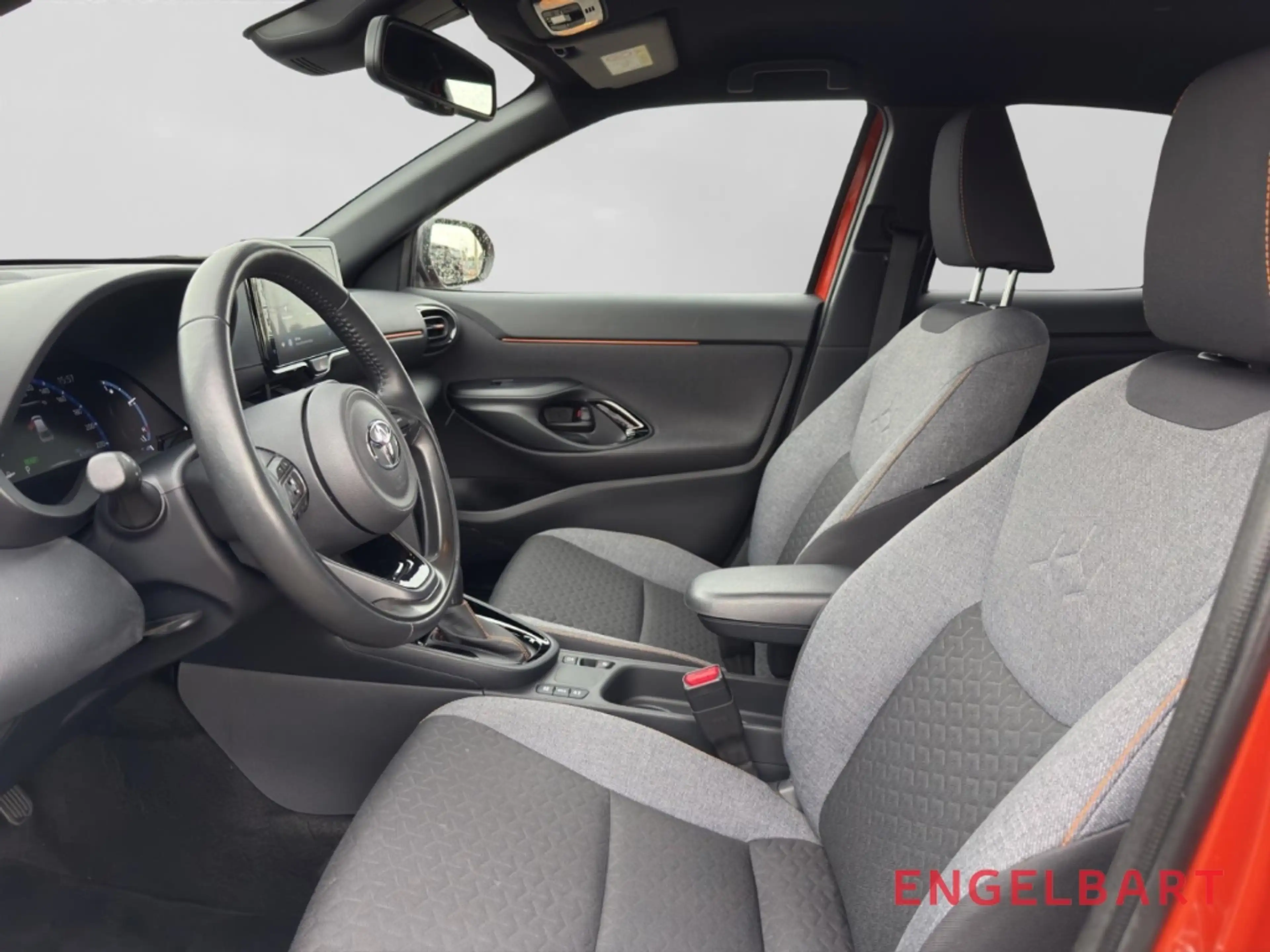 Toyota Yaris Cross Hybrid Spicy Edition Navi 360 Kamera LED Apple Car — photo 7