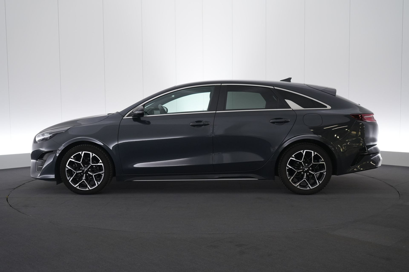 Kia ProCeed / pro_cee'd 1.5 T-GDi GT Line DCT LEDER/STOF LED GPS PDC CAM C — photo 11