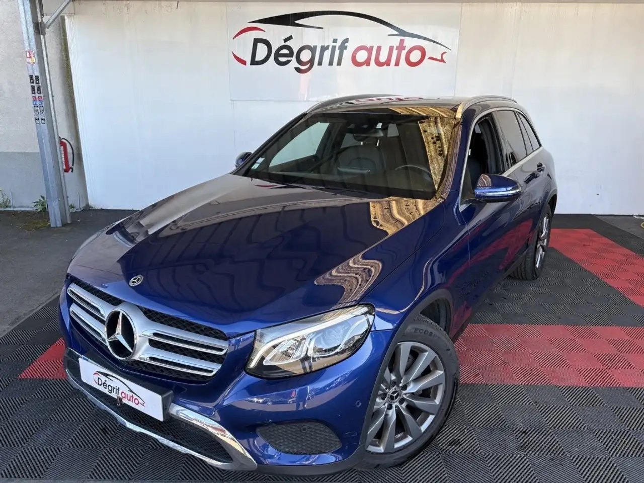 Mercedes-Benz GLC 220