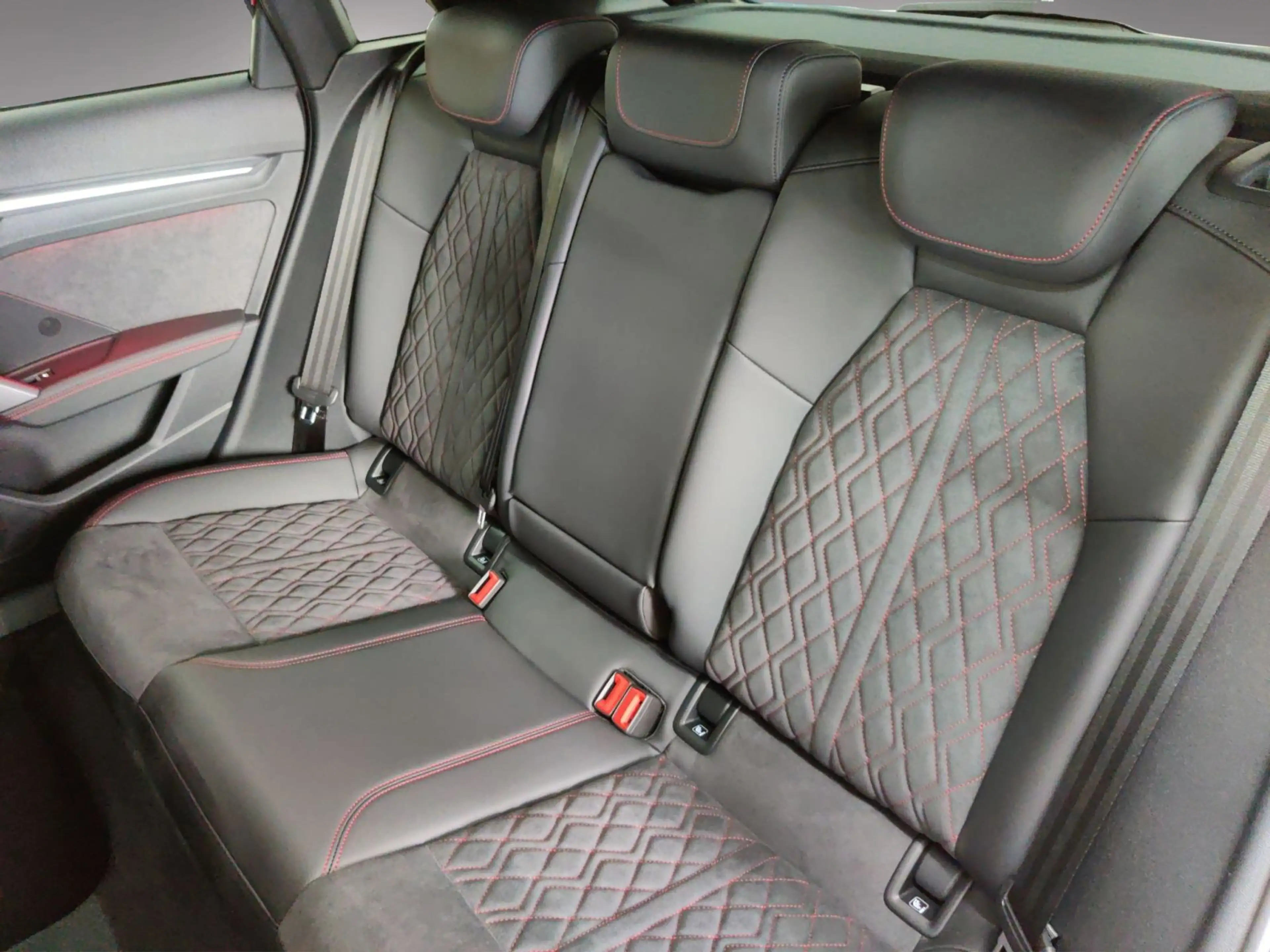 Audi A3 S line 35 TFSI S-tr/Matrix/S-Inter. — photo 13