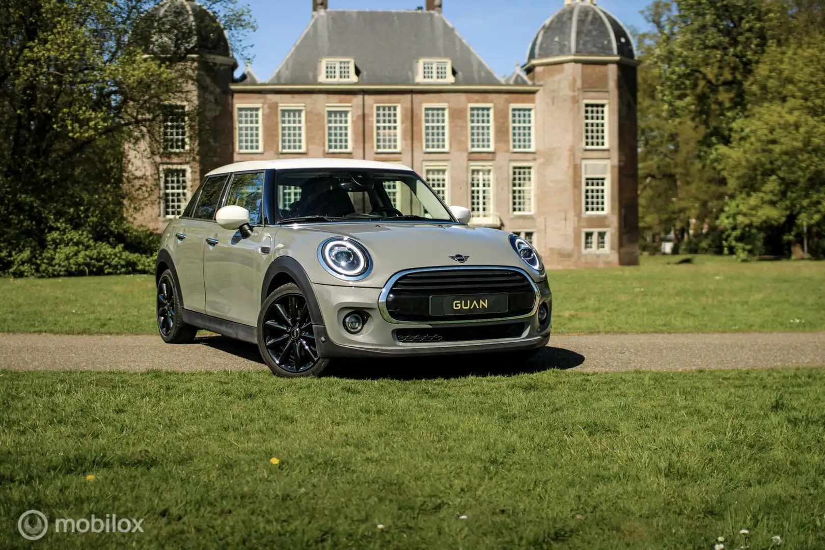 MINI Cooper Mini 1.5 Grau - 2